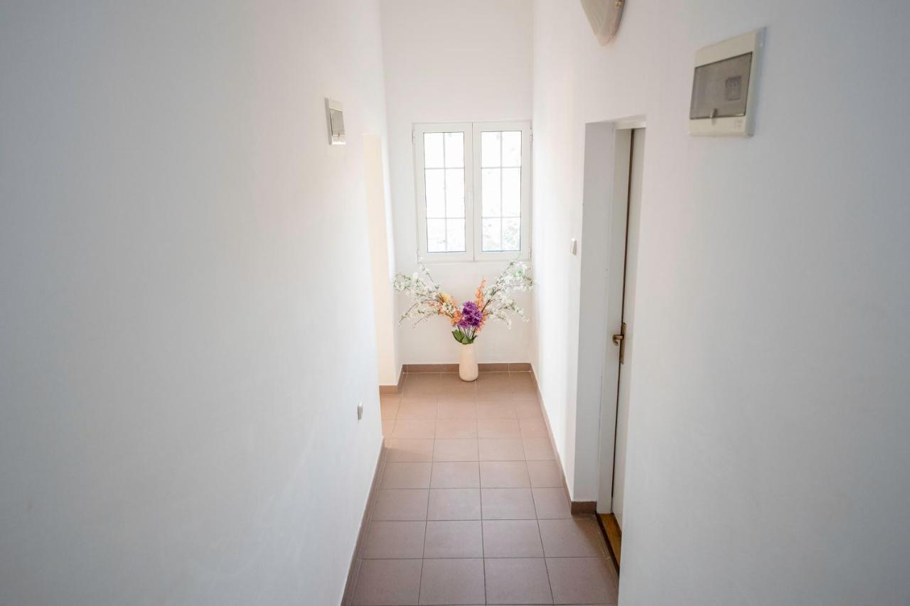 Guesthouse Sime Колан Екстериор снимка