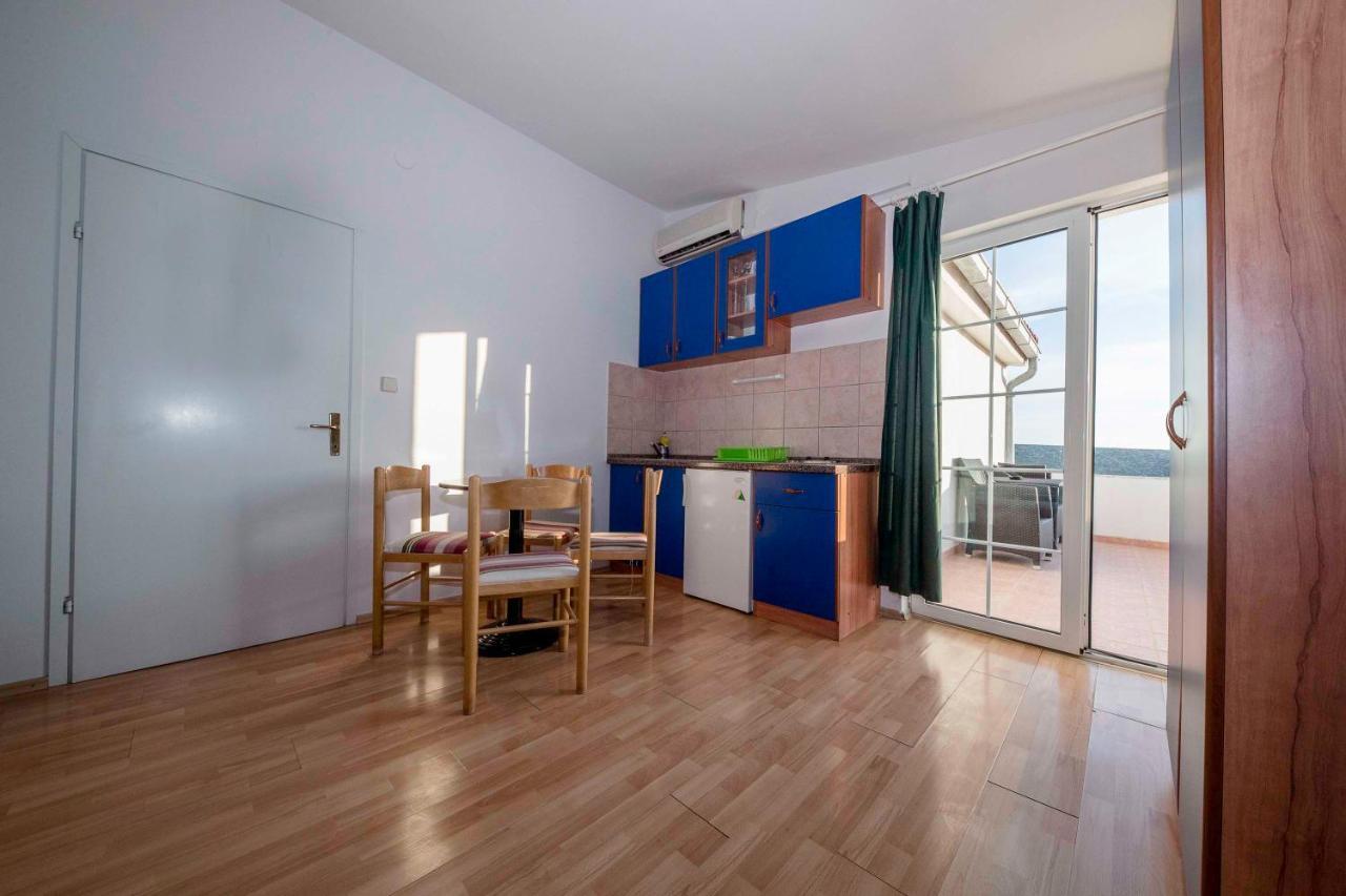 Guesthouse Sime Колан Екстериор снимка