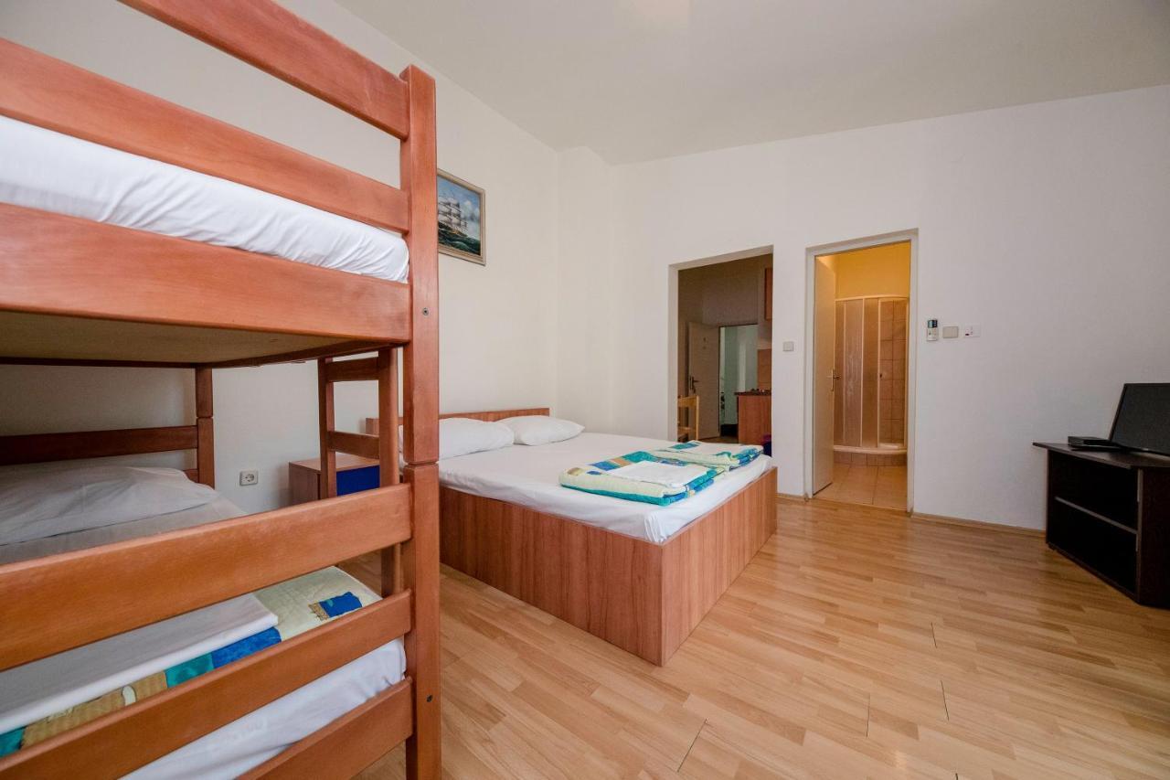 Guesthouse Sime Колан Екстериор снимка